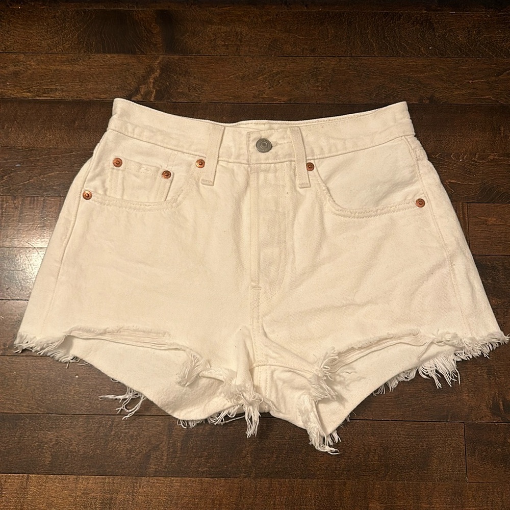 Levi’s shorts